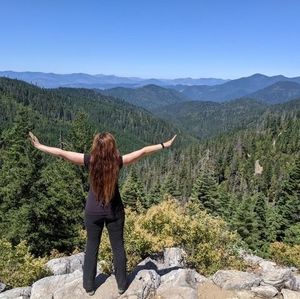 Meet your Posher, Renee